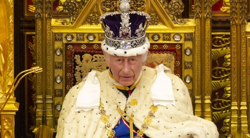 İngilizler, Ülkede Hala Kral ve Kraliçe Gibi Mevzular Olmasına Nasıl Bir Gözle Bakıyor?