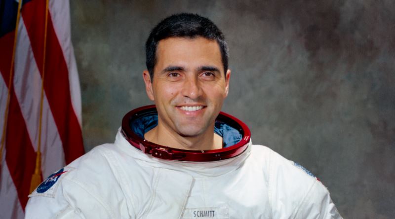 Ay'a Alerjisi Olan Astronot: Harrison Schmitt