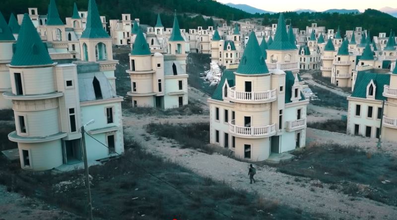 Mudurnu'daki Hayalet Şehir: Burj Al Babas Villaları Neden Tamamlanamadı?
