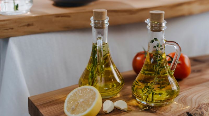 Kaliteli Zeytinyağı Nasıl Anlaşılır? Zeytinyağı Alırken Etiketinde Nelere Bakmanız Lazım?