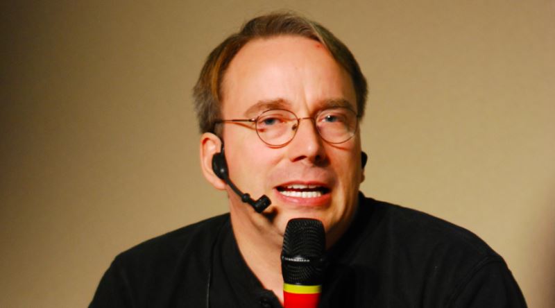 Linux'u Geliştiren Linus Torvalds'ın Zamanında Steve Jobs'un Teklifini Reddetmesi