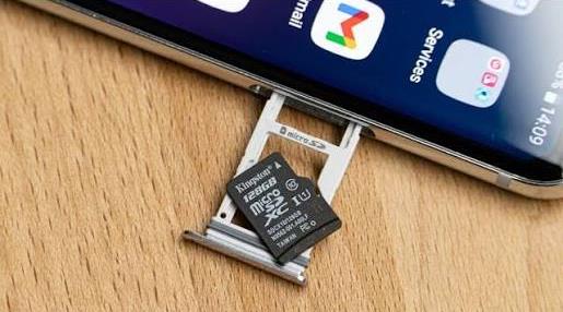 Telefonlardaki MicroSD Yuvaları Neden Zamanla Ortadan Kalktı?