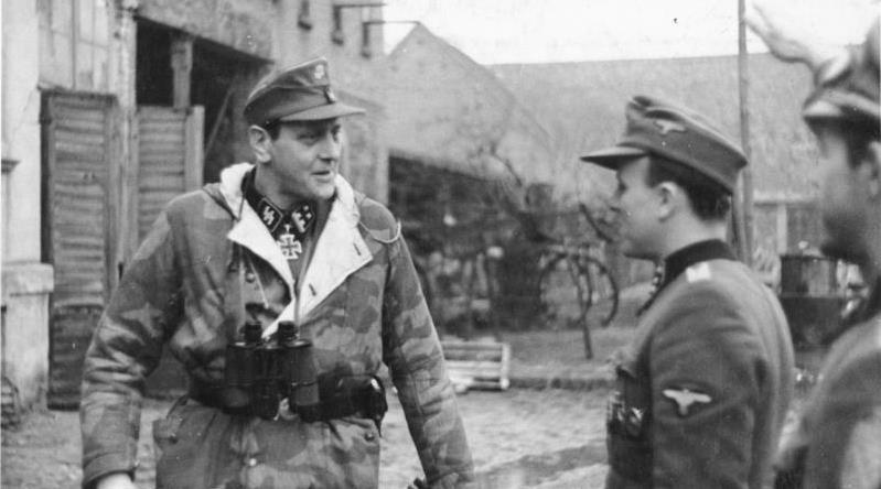 Nazilerin Tamamen Çaresizlikten Düzenlediği İlginç Harekat: Griffon Operasyonu