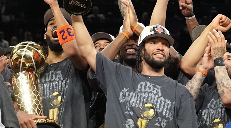 New York Knicks, 53 Yıl Sonra Şampiyon Olacak Kadroyu Adım Adım Nasıl Kurdu?