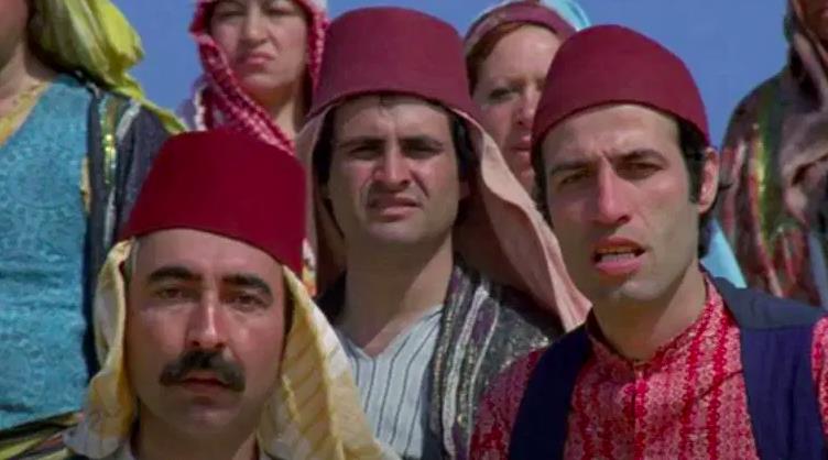 Fes, Zamanında Nasıl Moda Oldu ve Nasıl Anlamlar Yüklendi?