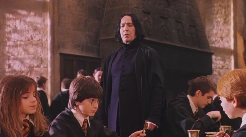 Snape'in Harry'ye Daha İlk Derste Sorduğu İksir Sorusunun Yıllar Sonra Anlaşılan Anlamı