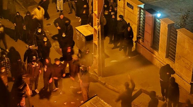 İran'da Büyük Protestolara Sebep Olan Ekonomik Krizin Özeti