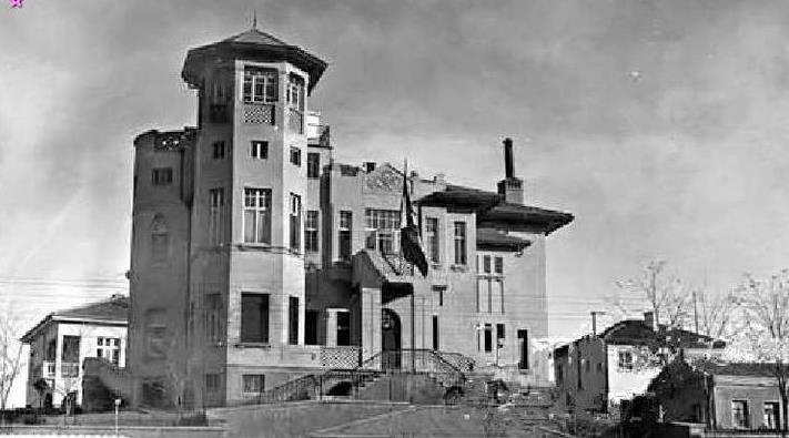 Bir Zamanlar Ankara'daki Kızılay Gima'nın Yerinde Yükselen Unutulmuş Yapı: Uybadın Köşkü