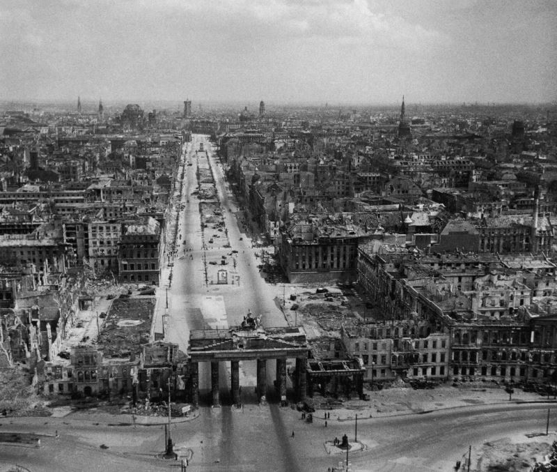 hitler'in son gününde berlin-