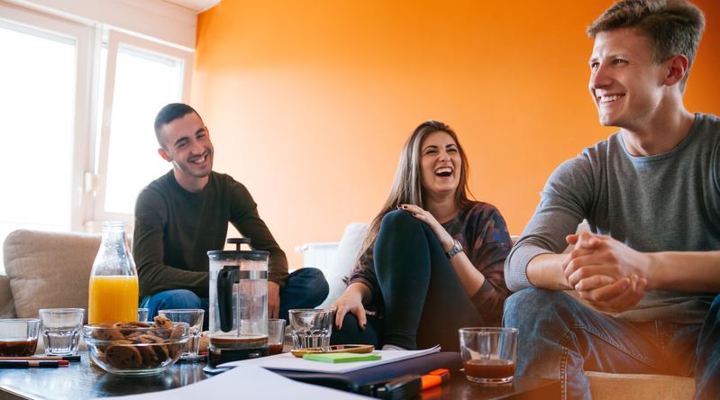 Sözlük Yazarlarından Unutulmaz Ev Arkadaşı Diyalogları