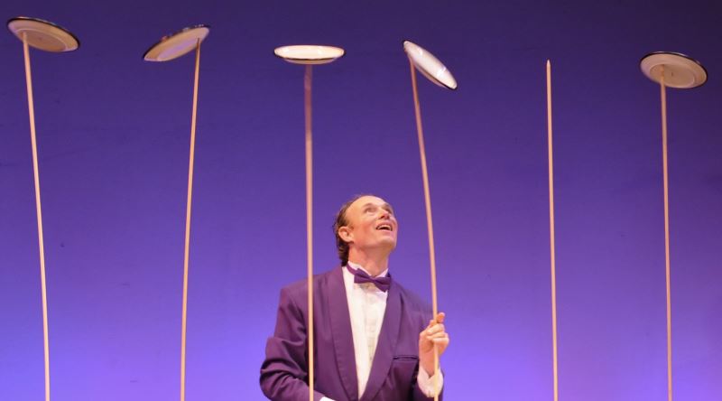 Birden Fazla Kişiyle Flört Etmek, Yani Tabak Çevirmenin Arka Planında Yatan Şeyler