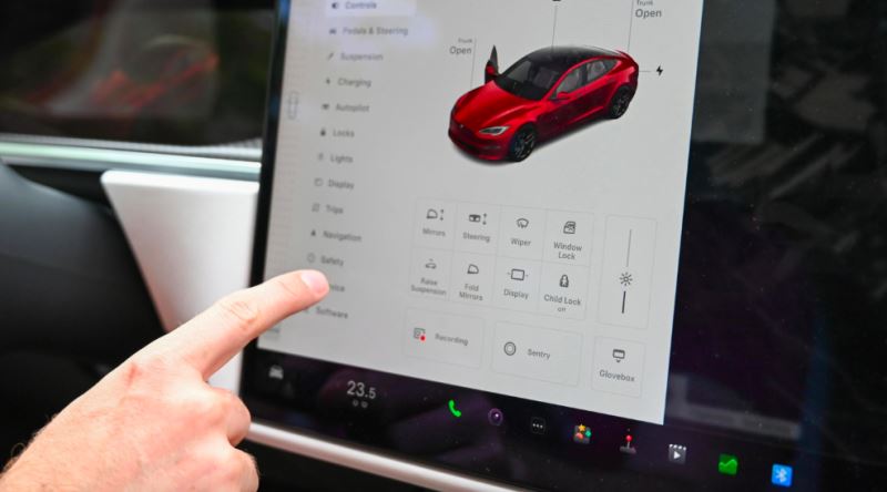 Fiziksel Tuşlara Geri Dönüş Başlıyor: Euro NCAP'in Dokunmatik Ekran Kararı