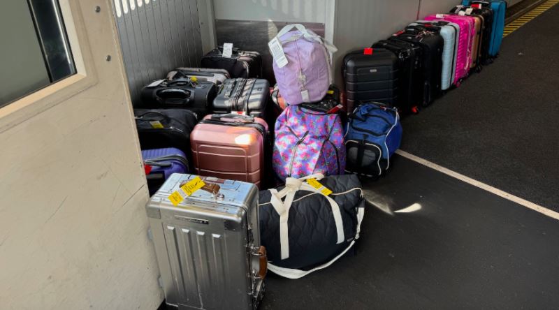 Kabin Bagajınızı Uçak Altına Ücretsiz Şekilde Nasıl Verebilirsiniz?