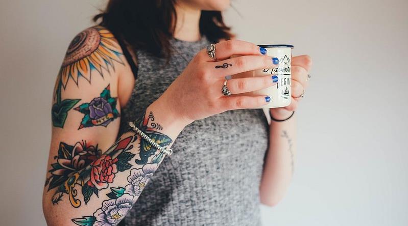 Red Pill Öğretisinin Dövme Yaptıran Kadınlarla İlgili Yaptığı Çıkarımlar