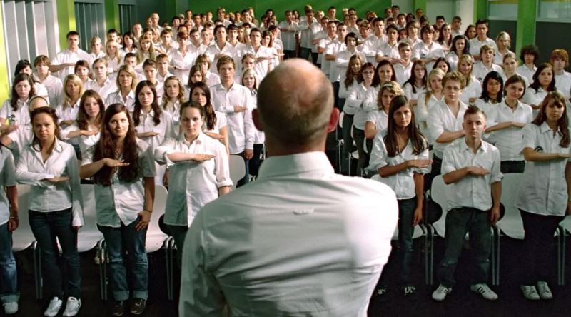 Bir Sınıfa Sadece Beş Günde Faşizmi Benimseten Karanlık Deney: Üçüncü Dalga