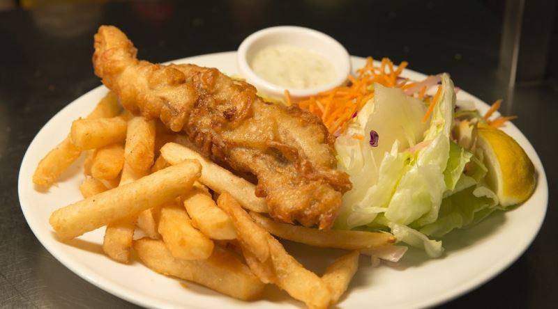İngilizlerin Ünlü Fish and Chips Yemeği Evde Nasıl Yapılır?