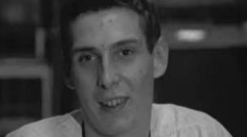 Avustralya'dan Amerika'ya Uçakla Kendini Kargolatan Adam: Bryan Robson