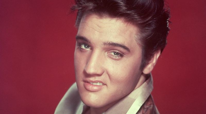 The Memphis Flash, Elvis the Pelvis, Rock'n Roll'un Kralı: Elvis Presley'nin Hayat Hikayesi