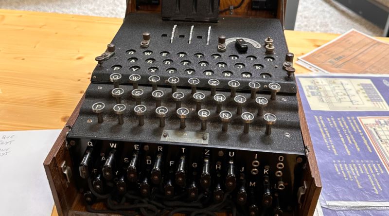 Kırılması İmkansız Sanılan Nazi Şifreleme Makinesi Enigma Nasıl Çözüldü?