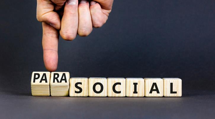 Cambridge'in Yılın Kelimesi Olarak Seçtiği Parasosyal Ne Anlama Geliyor?