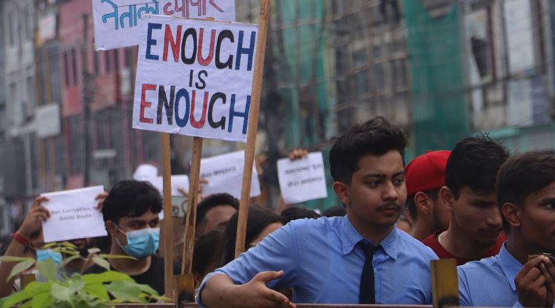 Maliye Bakanının Sokaklarda Kovalandığı Nepal'deki Sert Protestoların Sebebi Nedir?
